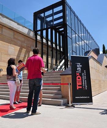 Creativii din marketing și publicitate se întâlnesc la TEDxIași, la Palas