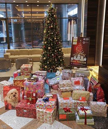 Dorinţele de Crăciun ale 150 de copii nevoiaşi, împlinite de angajaţii din clădirea UBC2 a ansamblului Openville Timişoara