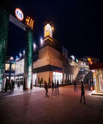 Sâmbătă, Iulius Mall Suceava stinge luminile pentru a marca „Ora Pământului”
