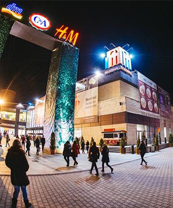 Iulius Mall Suceava stinge luminile pentru a marca „Ora Pământului” 2015