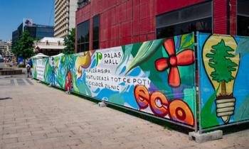 La îndemnul IULIUS, grafferii ieșeni au „înconjurat” un șantier de demolare cu artă urbană sustenabilă